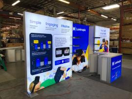 RENTAL: RE-2083 Inline Design with (3) Single-Sided Lightboxes -- View 2