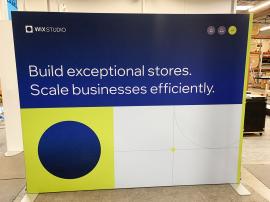 RENTAL: RE-1089 10’ x 10’ Design with Extrusion Frame, SEG Fabric Graphic, and Baseplates