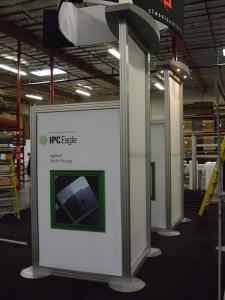 Freestanding Corner Sections -- Image 1